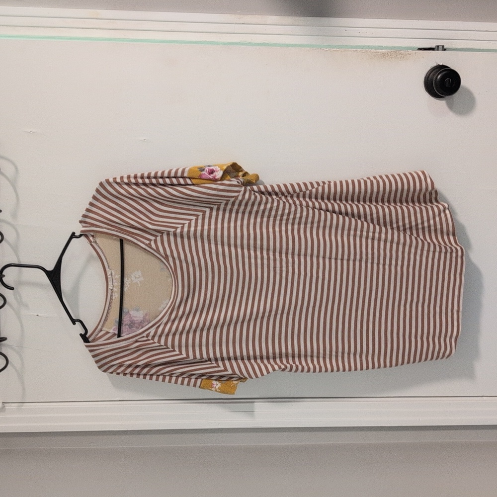 Short Sleeve Top